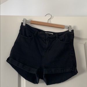 black Pacsun shorts super stretchy